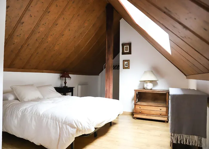 Precioso Atico Duplex En Canfranc, Casa Marco